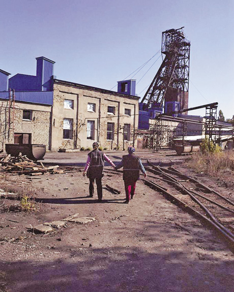 Для відновлення шахт на Донбасі знадобляться чималі кошти. Фото з архіву редакції